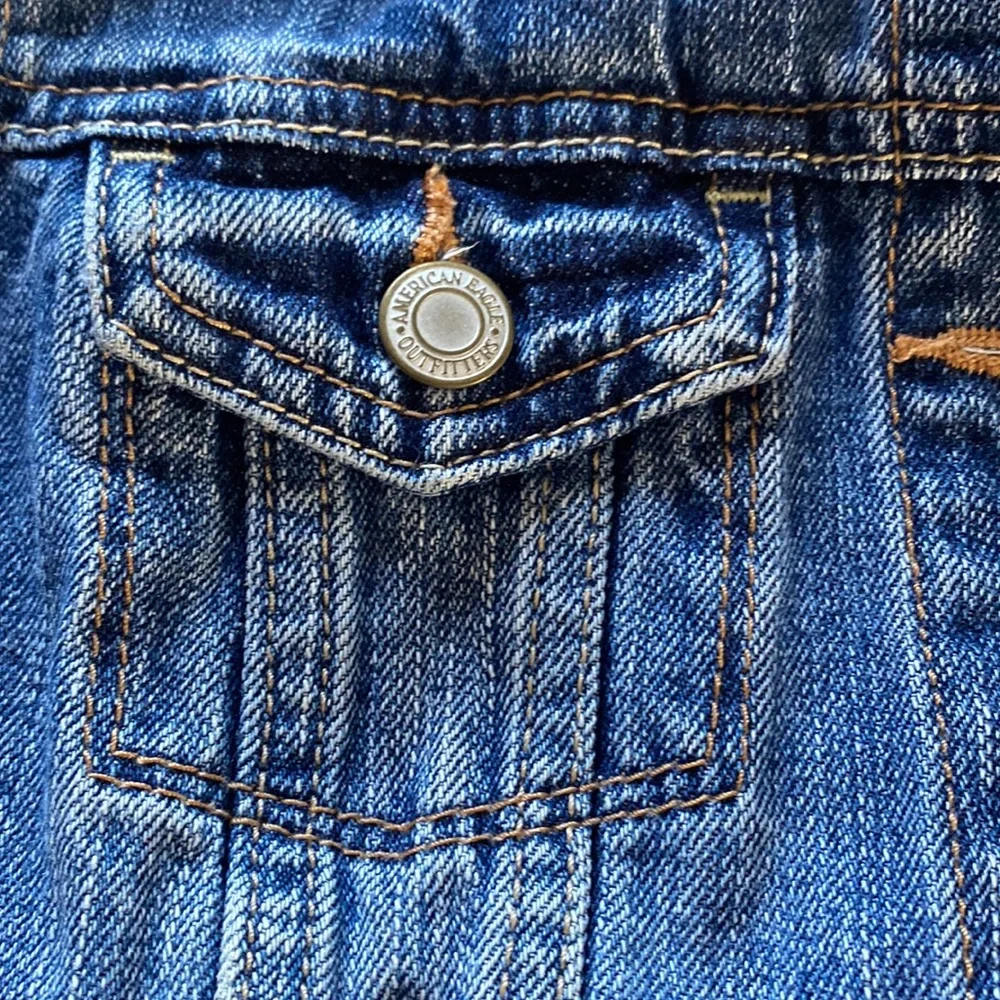 2/$50 🌈 EUC American Eagle Denim/Hoodie Jacket, Size Small - Picture 7 of 12